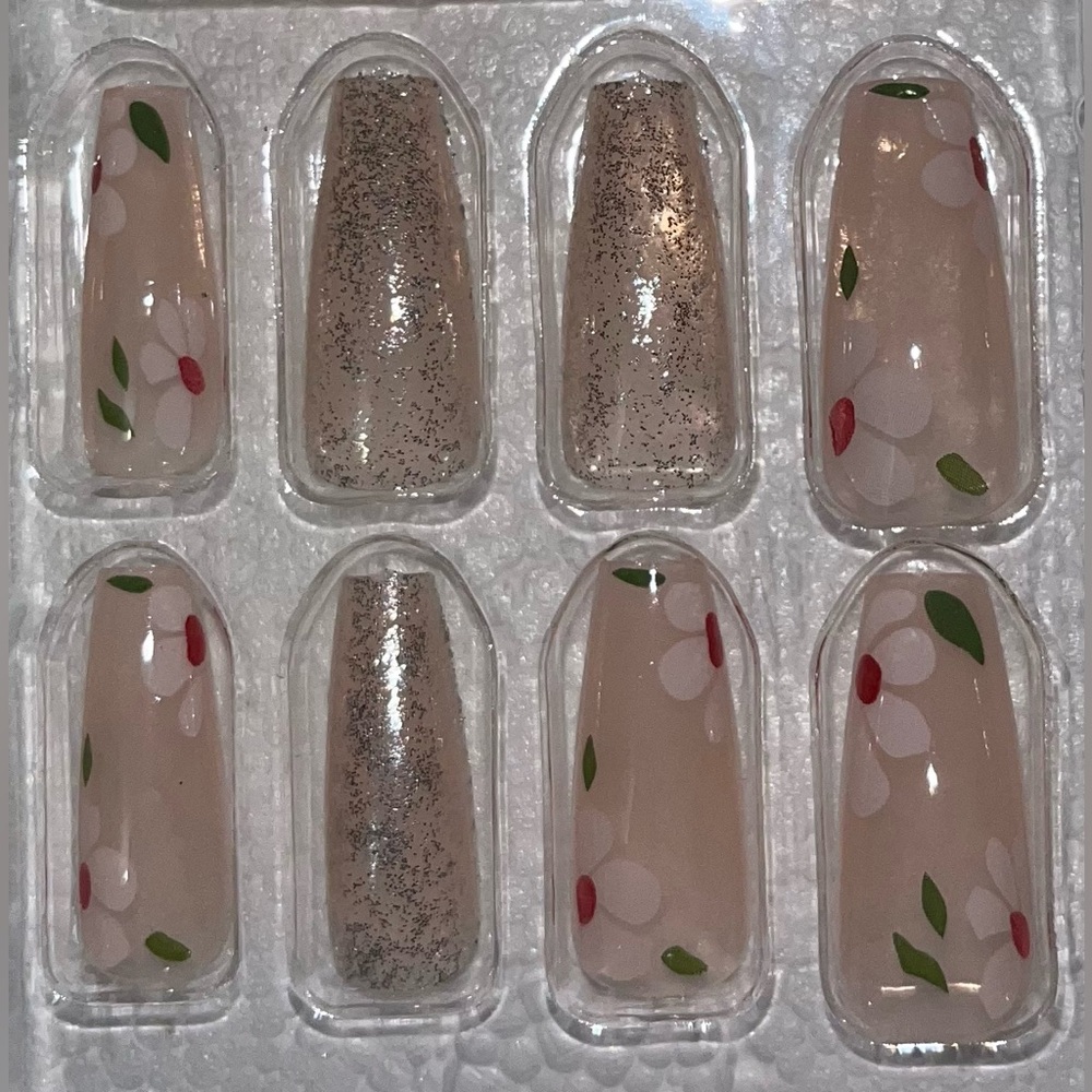 24 piece Nail Kit